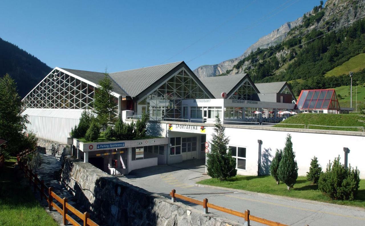 Campingplatz Mit Restaurant & Sportarena Лойкербад Екстериор снимка