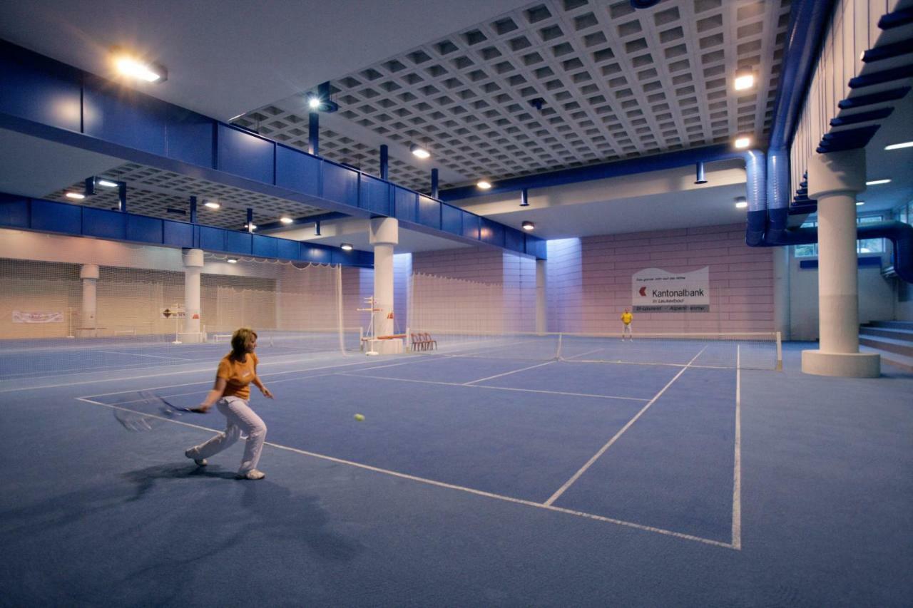 Campingplatz Mit Restaurant & Sportarena Лойкербад Екстериор снимка