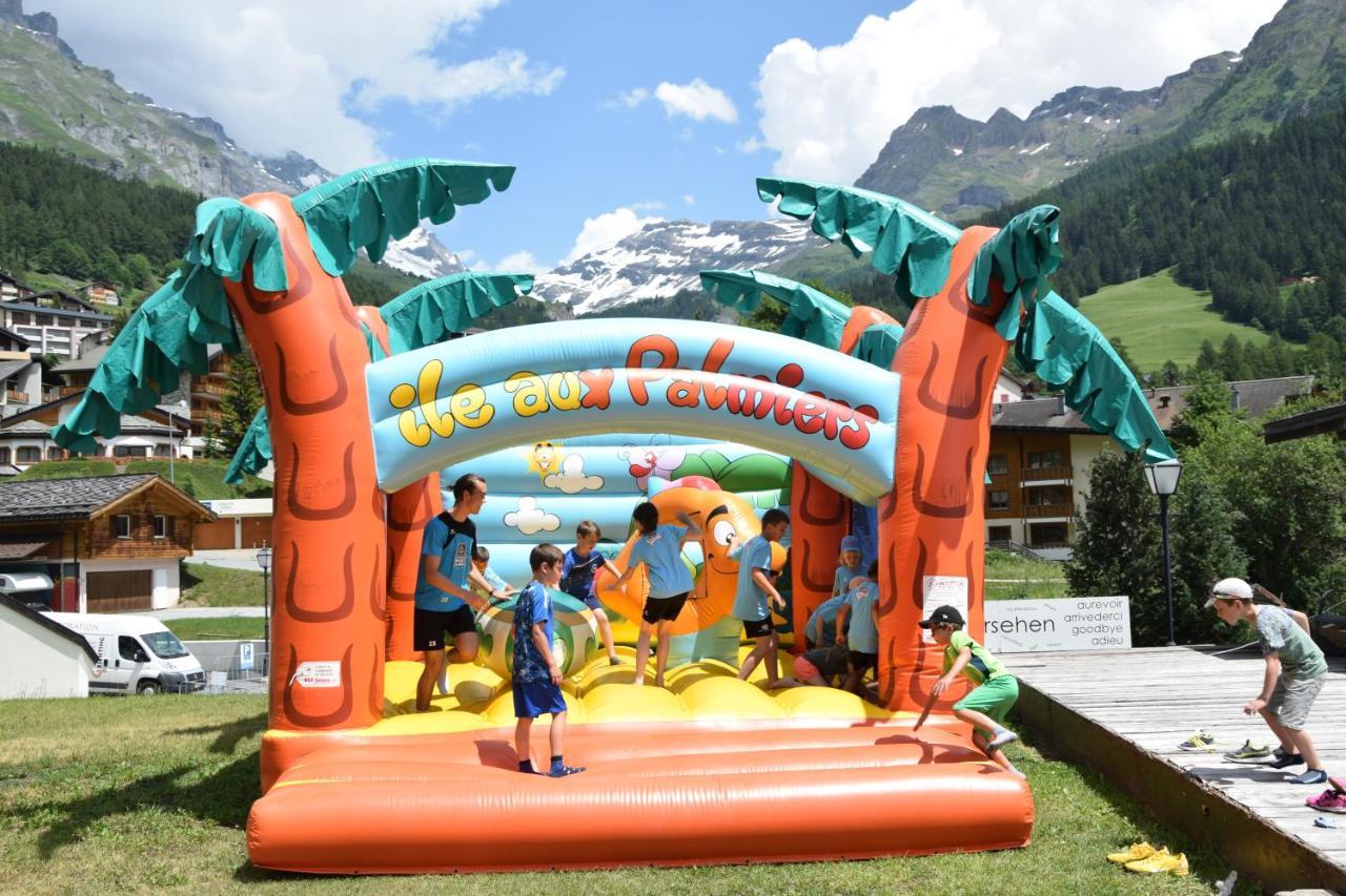 Campingplatz Mit Restaurant & Sportarena Лойкербад Екстериор снимка